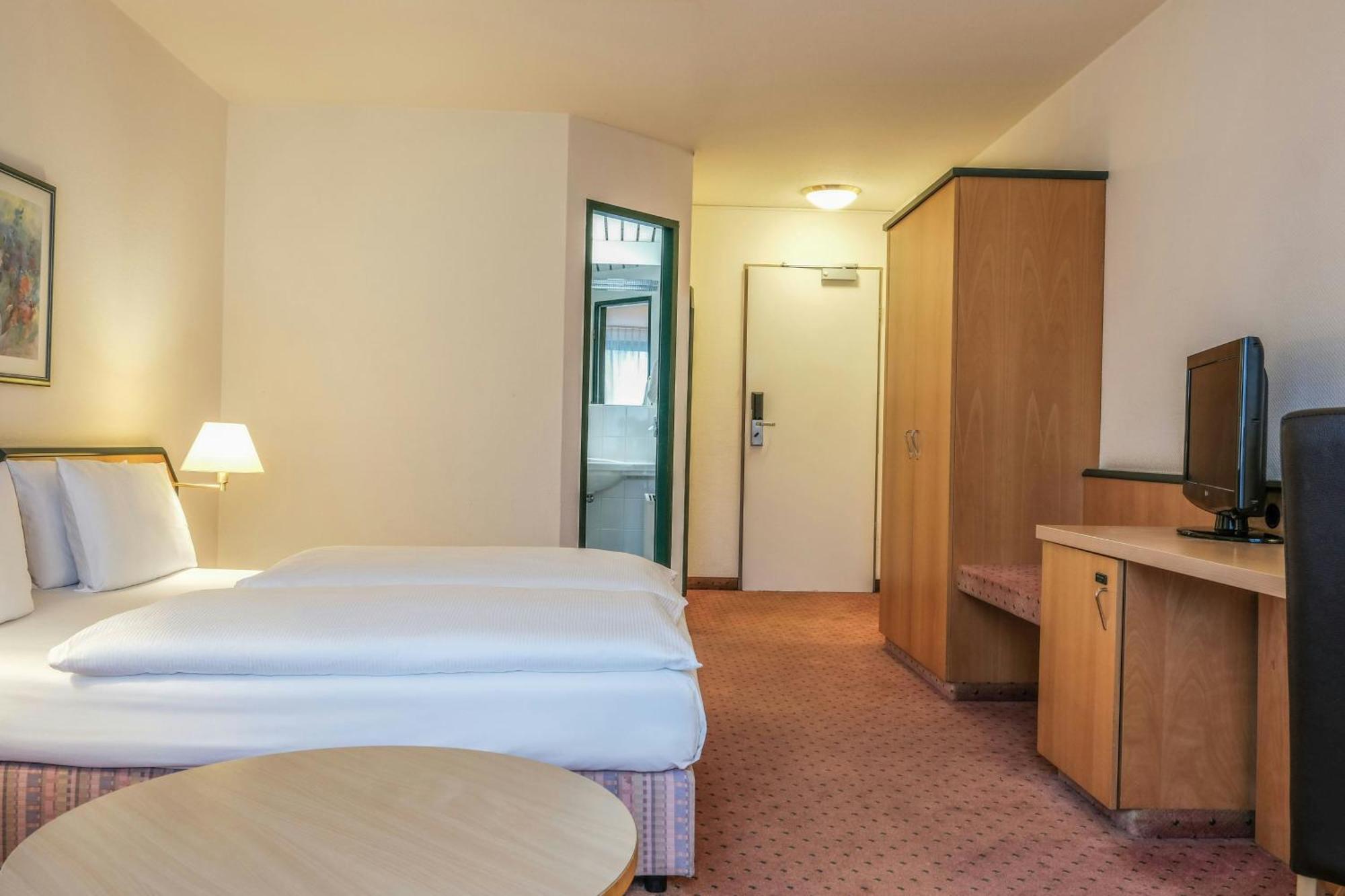 Hotel Four Centre