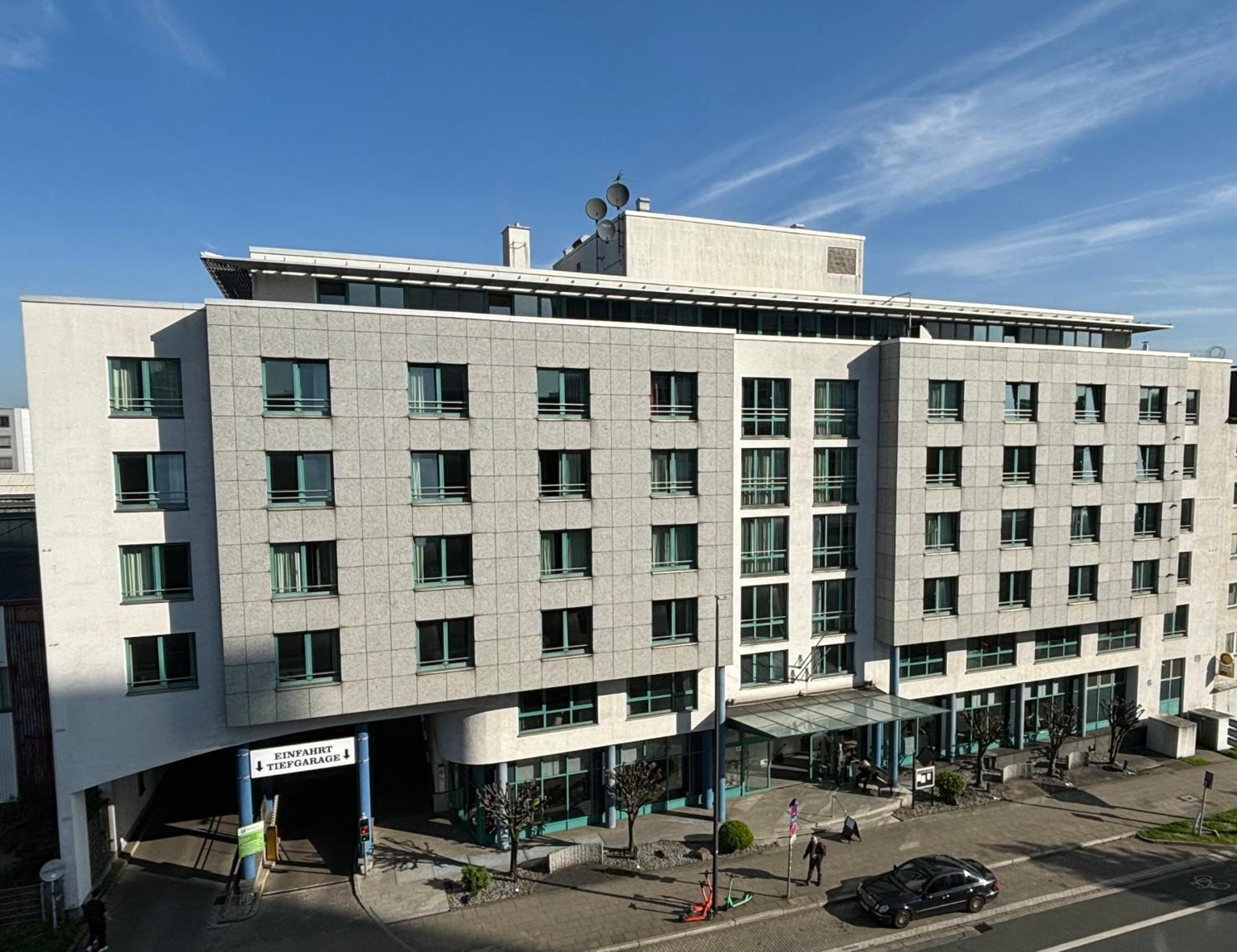 Four Centre